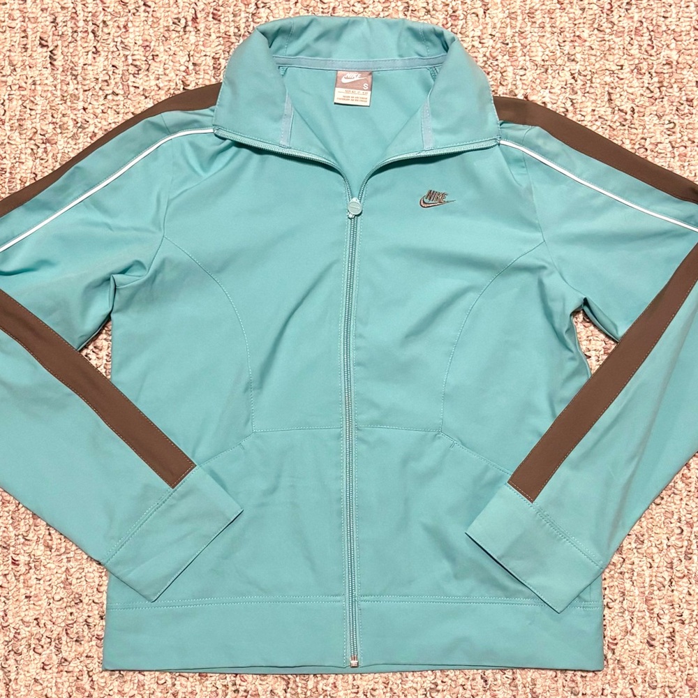 EUC- Nike Women’s Full Zip Jacket in Seafoam Size: S